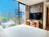 宜必思酒店(杭州未来科技城海创园店) - 高级大床房