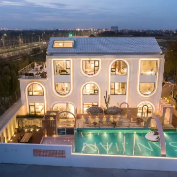 Sanjian Designer Holiday Homestay