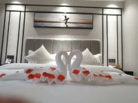 御阁酒店(成都西站店) - 浪漫情侣大床房