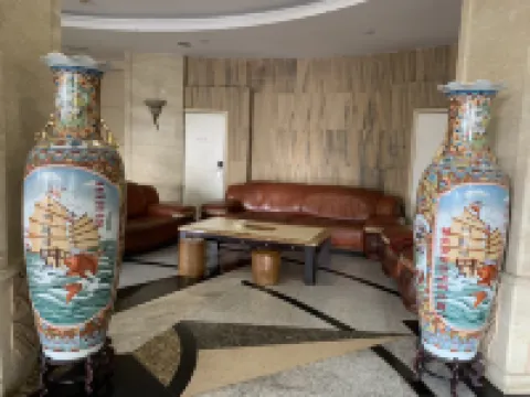 Homeinn Hotel (Shaoguan Wujiang Bridge Zhongshan Park Riverside)