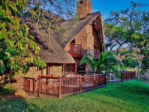 Cambalala - Luxury Units - in Kruger Park Lodge - Serviced Daily, Free Wi-Fi