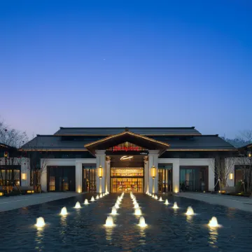 Hampton by Hilton Emeishan Scenic Area Hotels near Emeishan Railway Station