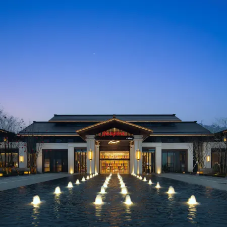 Hampton by Hilton Emeishan Scenic Area