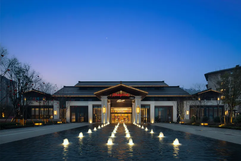 Hampton by Hilton Emeishan