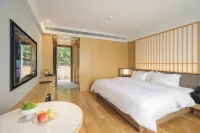 Luhu Hotel Hotels in Luzhou