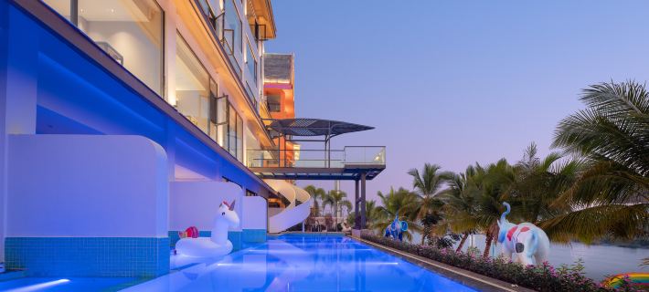 Shawanli Sunset Riverview Hotel (Xishuangbanna Jinghong Gaozhuang Starlight Night Market) Hotels in Jinghong