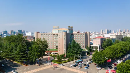 Jincheng Haoxiang Jinnian Hotel Отели рядом с достопримечательностью «Jincheng Ancient Academy»