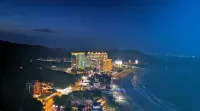 Peninsula Holiday Hotel