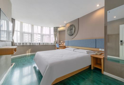 홈인 호텔 (옌타이 완다 플라자 수오청리 고대 거리)