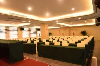 Water Galaxy Hotel Hotels in Tongzi County
