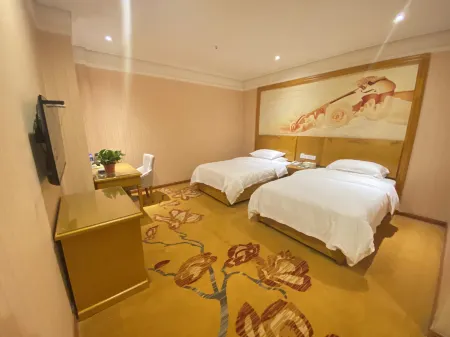 XIANYANGWEIYANAJIUDIAN Отели рядом с достопримечательностью «Zhonglou Square»