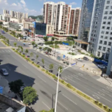 Huahuitong Hotel (Wujiang Shaoguan Station)