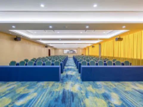 Phoenix Hotel(Railway Station Subway Station) Hotels in Nanning