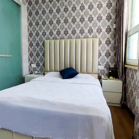 Xinyang century fashion hotel