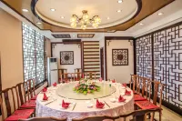 โรงแรมหวยนาน เซเลบ อินเตอร์เนชั่นเนล - พร้อมอาหารเช้า