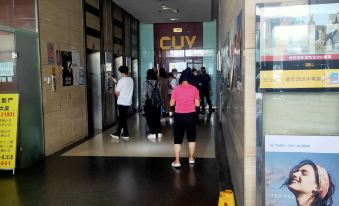 Yuhong Home (Jijiamiao Subway Station Fengtai Railway Station)