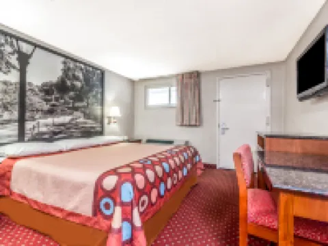 Super 8 by Wyndham North Bergen NJ/NYC Area ノース・バーゲンのホテル