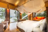 Soneva Kiri Hotels in der Nähe von Koh Kradat