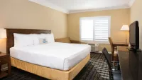 Days Inn by Wyndham San Diego Hotel Circle