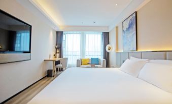 Starway Hotel (Nanchang Honggutan Green Space Twin Tower Wanda Plaza)