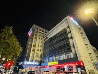 Yi · Hotel (Yancheng Renmin Road store) Hotels in Yancheng City Center