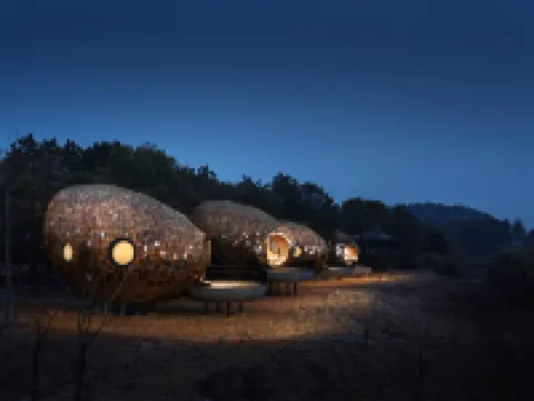 TREE WOW Hotels in Fenyi