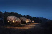 TREE WOW Hotels in Fenyi