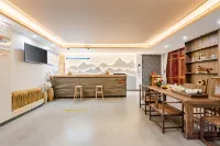 Yunji Inn (Tai'an High Speed Railway Station Lingshan Street Branch)