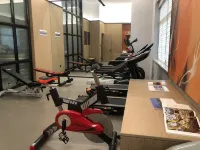 Qionghai Changlong Hotel (Yinhai Zaliang Street) - Gym