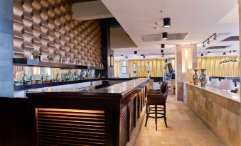 NEW REGENT HOTEL