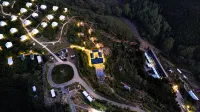 Yunbao Miaojing Jiqun Homestay