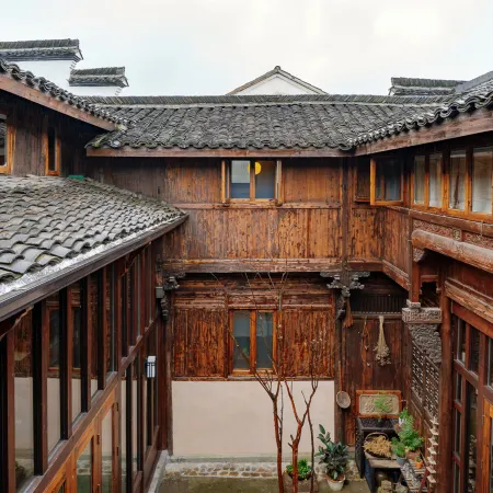 Hangzhou Eight Blessings Inn