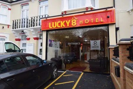 Lucky 8 Hotel