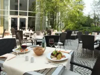 Wyndham Hannover Atrium Hotels near Anderten