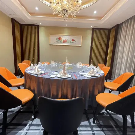 Shuiyi Jianianhua Hotel
