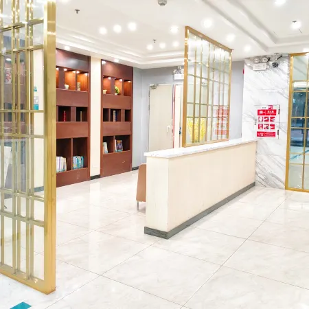 City Express Hotel (Guangning City Center Square Branch)