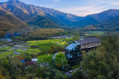 Moganshan Qingyan Hot Spring Homestay Hotel in zona Jiangnan Biwu