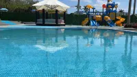 Shen Zhen Dapeng Shanhai Yunyu Party and Group Building Villa - สระว่ายน้ำส่วนตัว