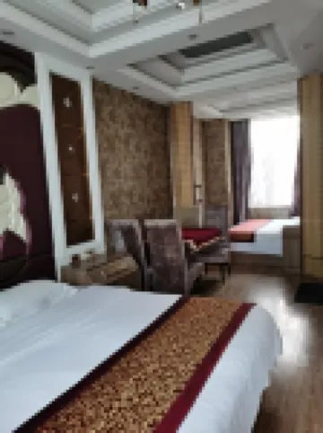 Jiayinlong Township Hotel