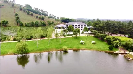 Langxi Flower B&B Отели рядом с достопримечательностью «Langxixian Wuyuan Shan Shui Nongye Park»