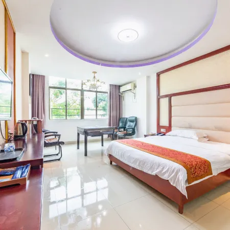 Xianhong Business Hotel (Wanning High Speed Railway Station)