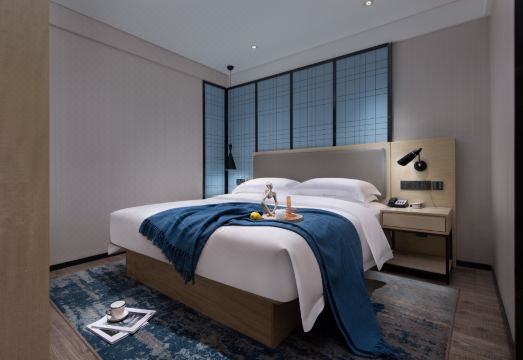 5. 이참 인터내셔널..