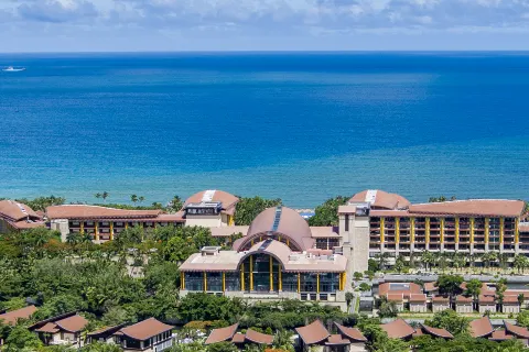 The St. Regis Sanya Yalong Bay Resort