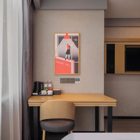 Shankee Hotel (Qixia Commercial Street Moushi Manor)