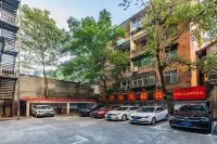 Junyi Hotel Chain (Chenzhou Yuhou Street Store) - موقف سيارات