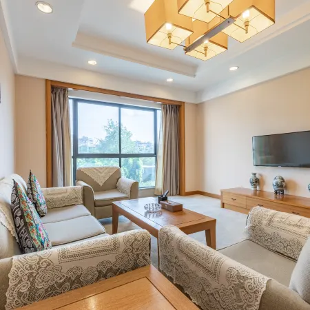 Xiangxi National Hotel
