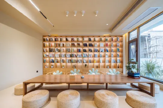 Floral Hotel·Jiuhuashan Miaoyin Homestay