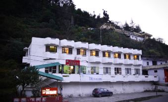 Hotel Dronagiri