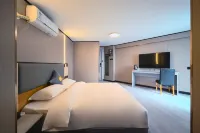Huanpeng Seattle Boutique Hotel (Tianjin Xiaobailou 5th Avenue) Hotel in zona Tianjin Foreign Studies University