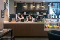 Sky Hotel - breakfast
